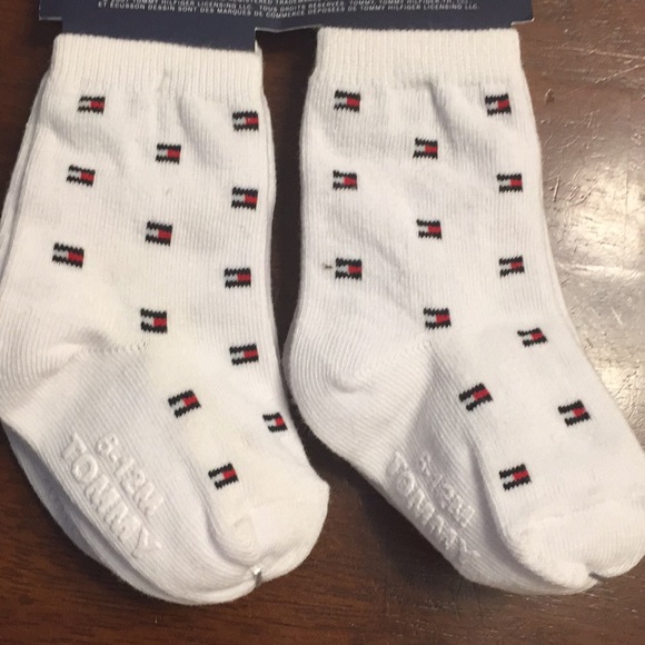 Tommy Hilfiger New kids socks 4 in package 6-12mts - Picture 2 of 3